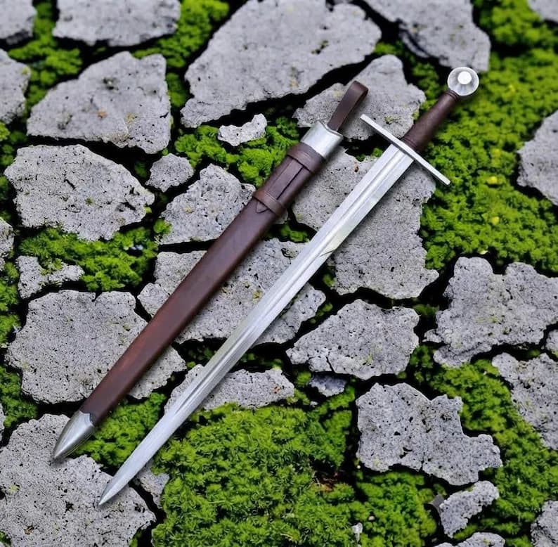 Hand Forged Medieval Longsword — Carbon Steel
