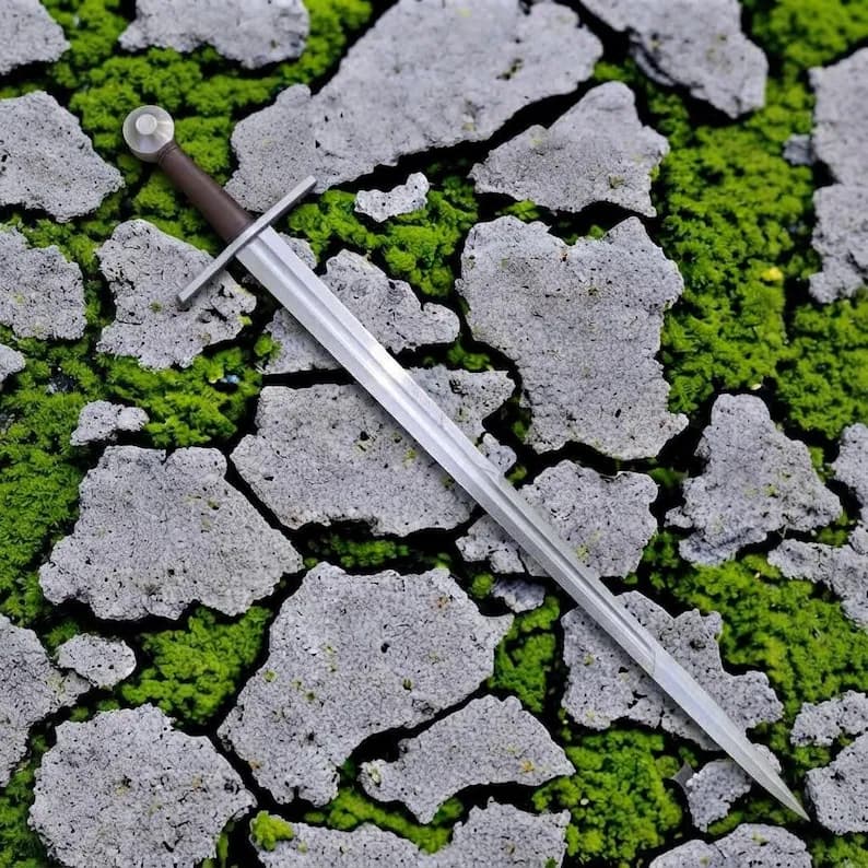 Hand Forged Medieval Longsword — Carbon Steel thumbnail 4
