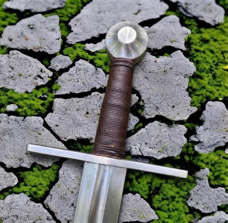 Hand Forged Medieval Longsword — Carbon Steel thumbnail 2