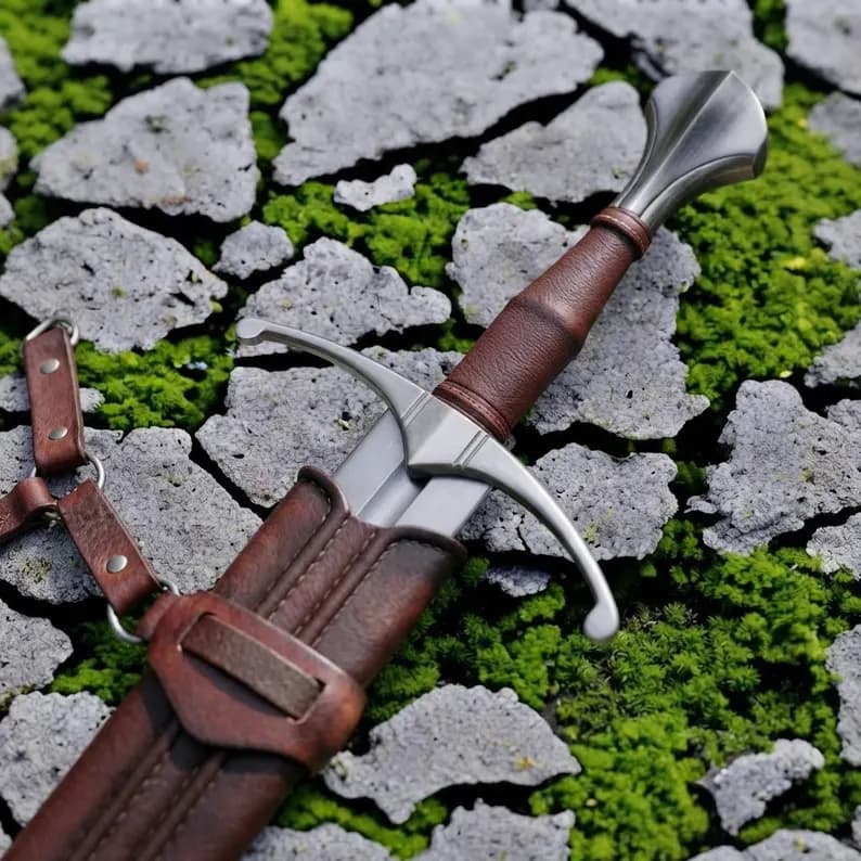 Hand Forged 6150 Carbon Steel Arming Sword thumbnail 7